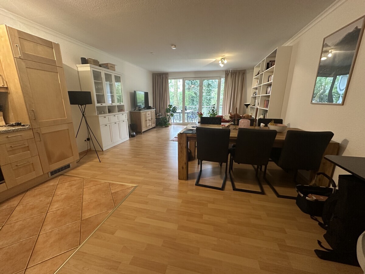 Buchenquartier Schwachhausen: Schöne 2 Zi. HP-Wohnung mit EBK, Balkon, Gäste WC und TG-Stellplatz - Photo 2