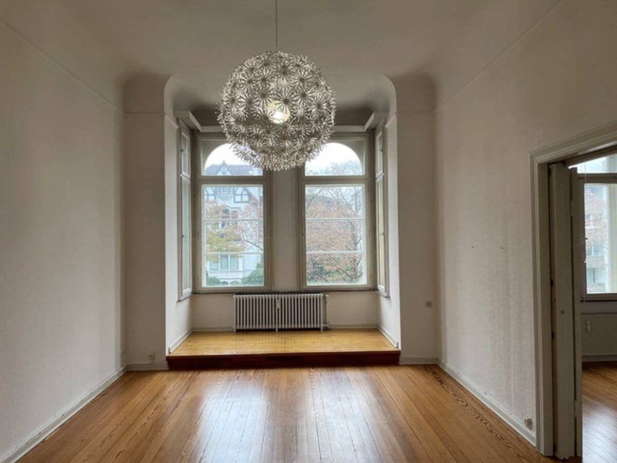 Schwachhausen: "Belle Étage" Altbau stilvolle 3-4 Zi. Whg. mit Parkett, hohen Decken, Bürgerparknähe - Photo 4