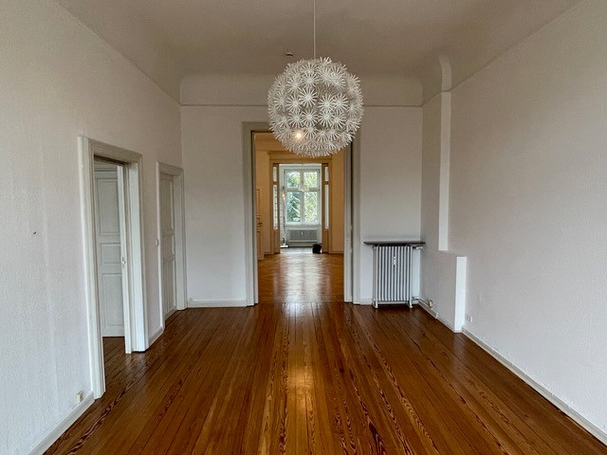 Schwachhausen: "Belle Étage" Altbau stilvolle 3-4 Zi. Whg. mit Parkett, hohen Decken, Bürgerparknähe - Photo 1
