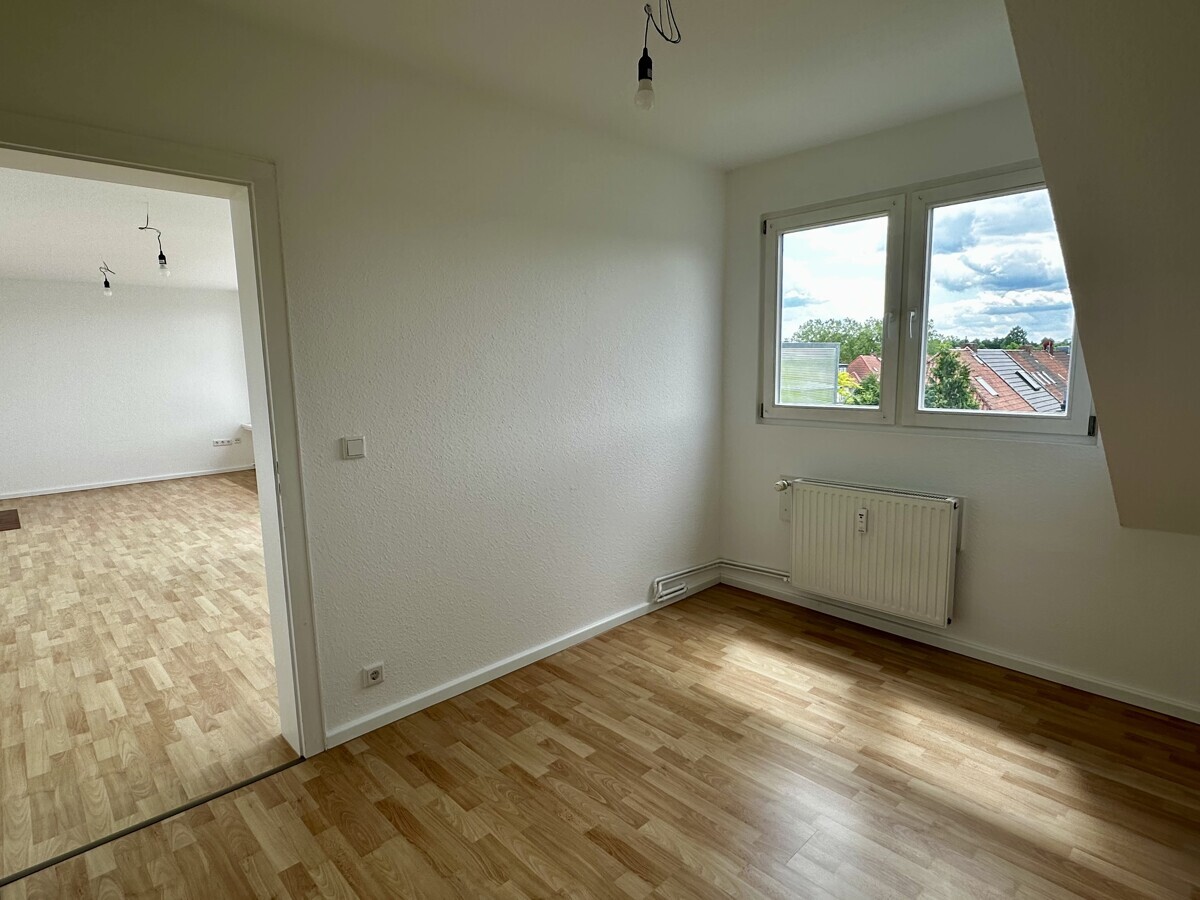 Schwachhausen umfangreich modernisierte 2,5 Zi. DG-Whg. m. Dachterrasse und Kamin, EBK und Bad neu - Photo 4