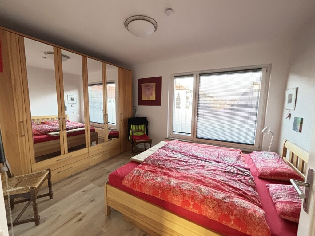 Neustadt: ansprechende, modernisierte 3-4 Zimmer Eigentumswohnung mit Balkon