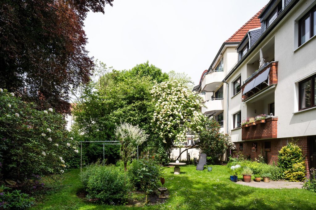 Neustadt: ansprechende, modernisierte 3-4 Zimmer Eigentumswohnung mit Balkon