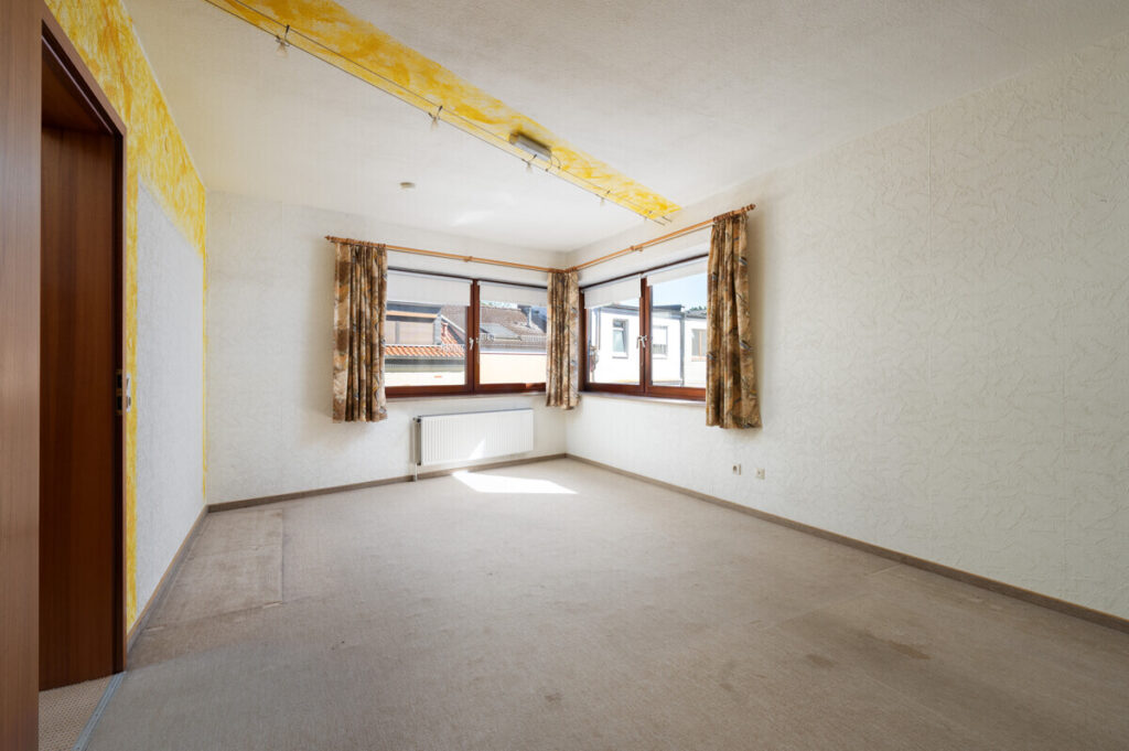 Hulsberg: Gut aufgeteiltes Reihenendhaus mit Keller und PKW-Stellplatz auf dem Grundstück!