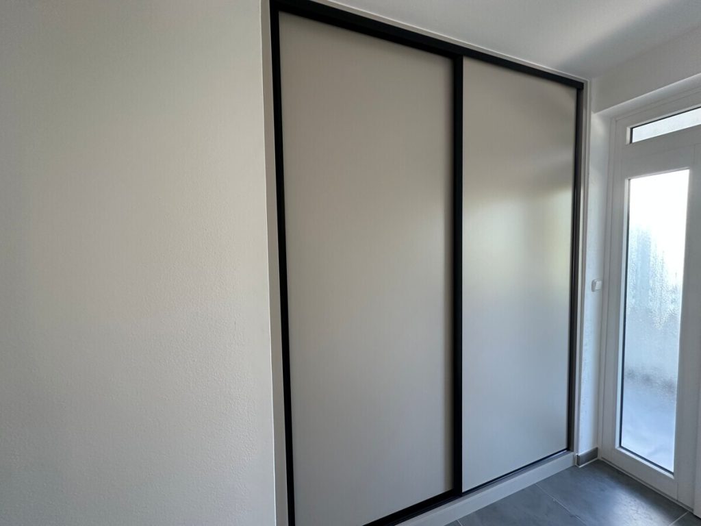 Bremen Horn: Erstbezug nach Modernisierung, 3 Zi. Wohnung, Wellnessbereich, Balkon, TG-Stellplatz
