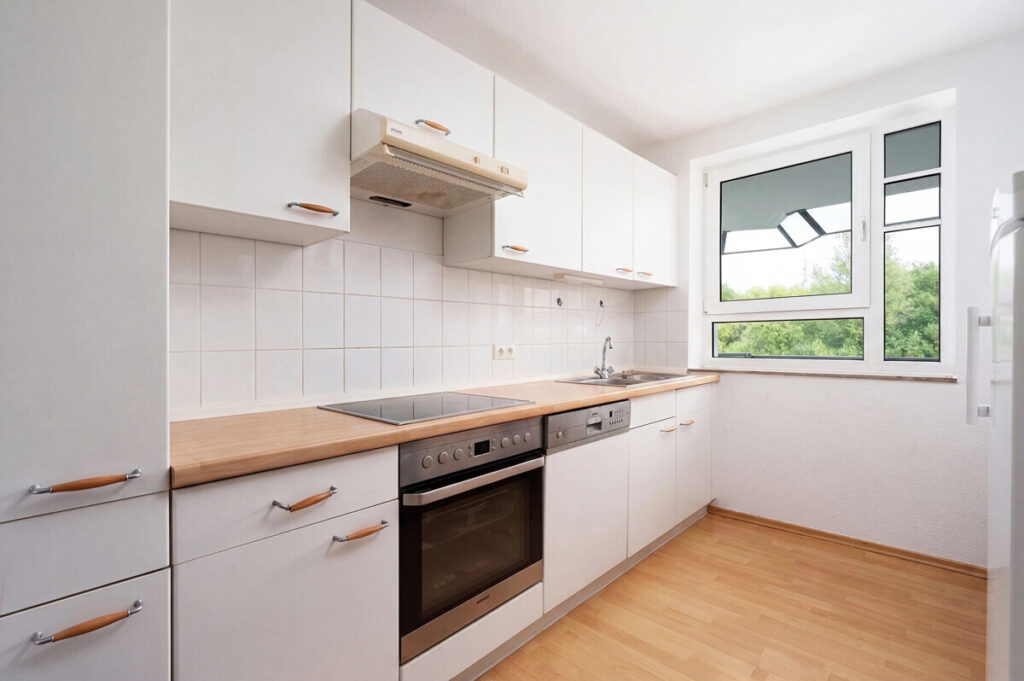 Findorff-Weidedamm: vermietete 3-Zimmerwohnung mit Balkon und Tiefgaragenstellplatz