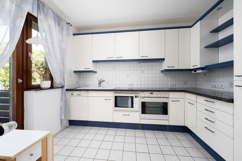 Wachmannquartier: Großzügige, sehr gut aufgeteilte 3-Zimmerwohnung mit 2 Balkonen