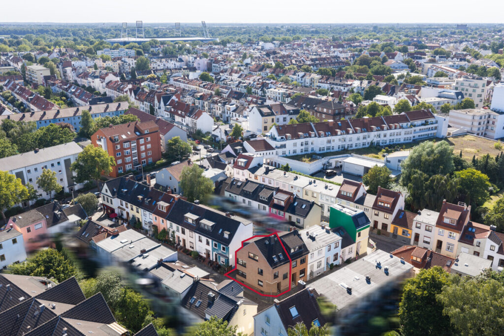 Hulsberg: Gut aufgeteiltes Reihenendhaus mit Keller und PKW-Stellplatz auf dem Grundstück!