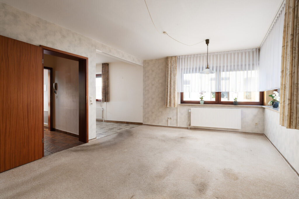 Hulsberg: Gut aufgeteiltes Reihenendhaus mit Keller und PKW-Stellplatz auf dem Grundstück!