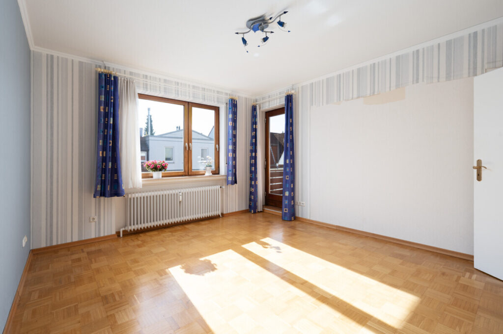 Wachmannquartier: Großzügige, sehr gut aufgeteilte 3-Zimmerwohnung mit 2 Balkonen