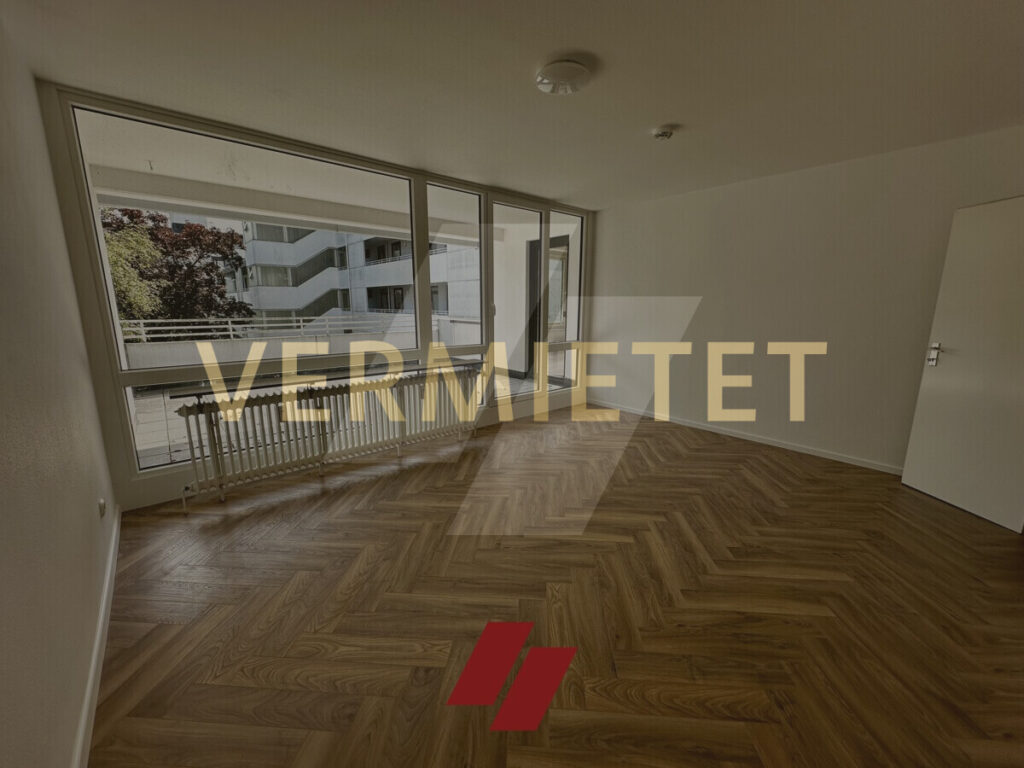 Horn: großzügige 3 Zi. Wohnung, Balkon, Pool/Sauna und Stellplatz - Erstbezug nach Modernisierung,