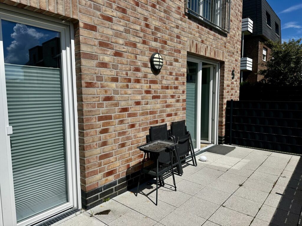 Stuhr- Brinkum: Top Lage - Moderne und helle 2 Zimmer Wohnung  mit PKW-Stellplatz- barrierefrei