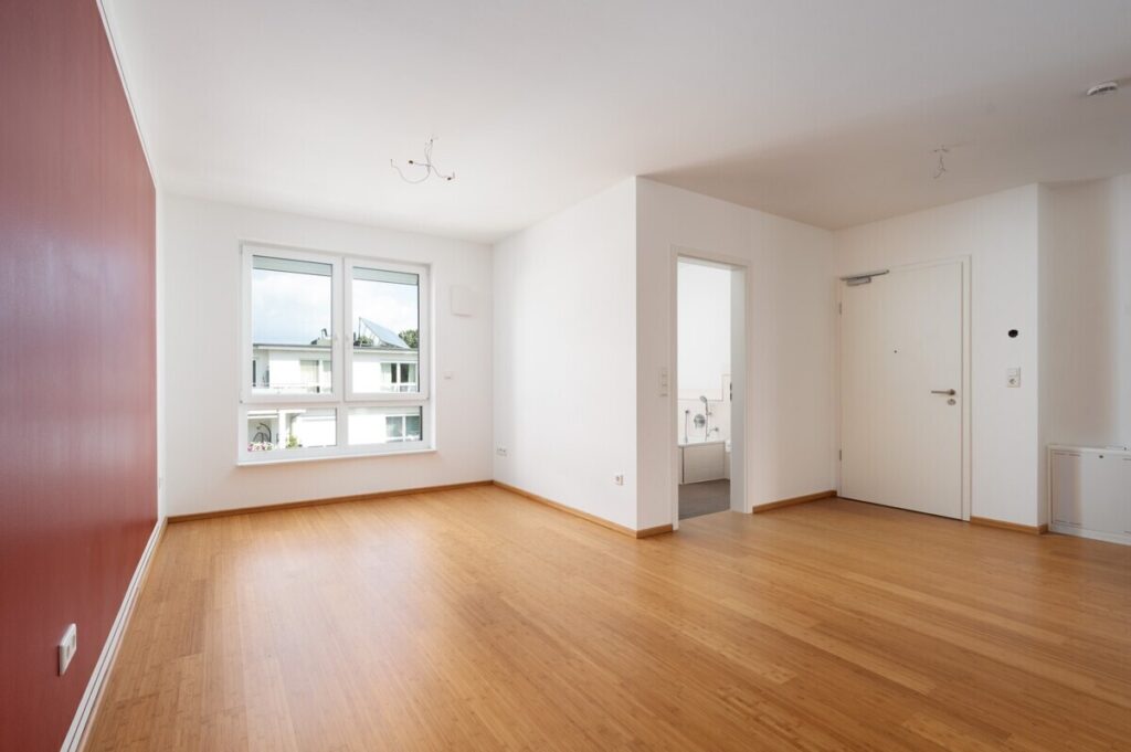 Neustadt / Werdersee: Junges 2-Zimmer-Penthouse als seltene Gelegenheit