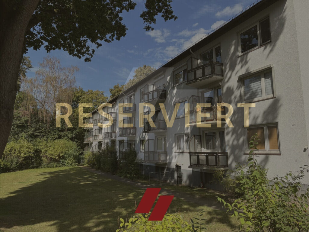 Zentralgelegene 3 Zi. Wohnung, mit Einbauküche, Balkon und 2 Kellern - Peterswerder/Hulsberg