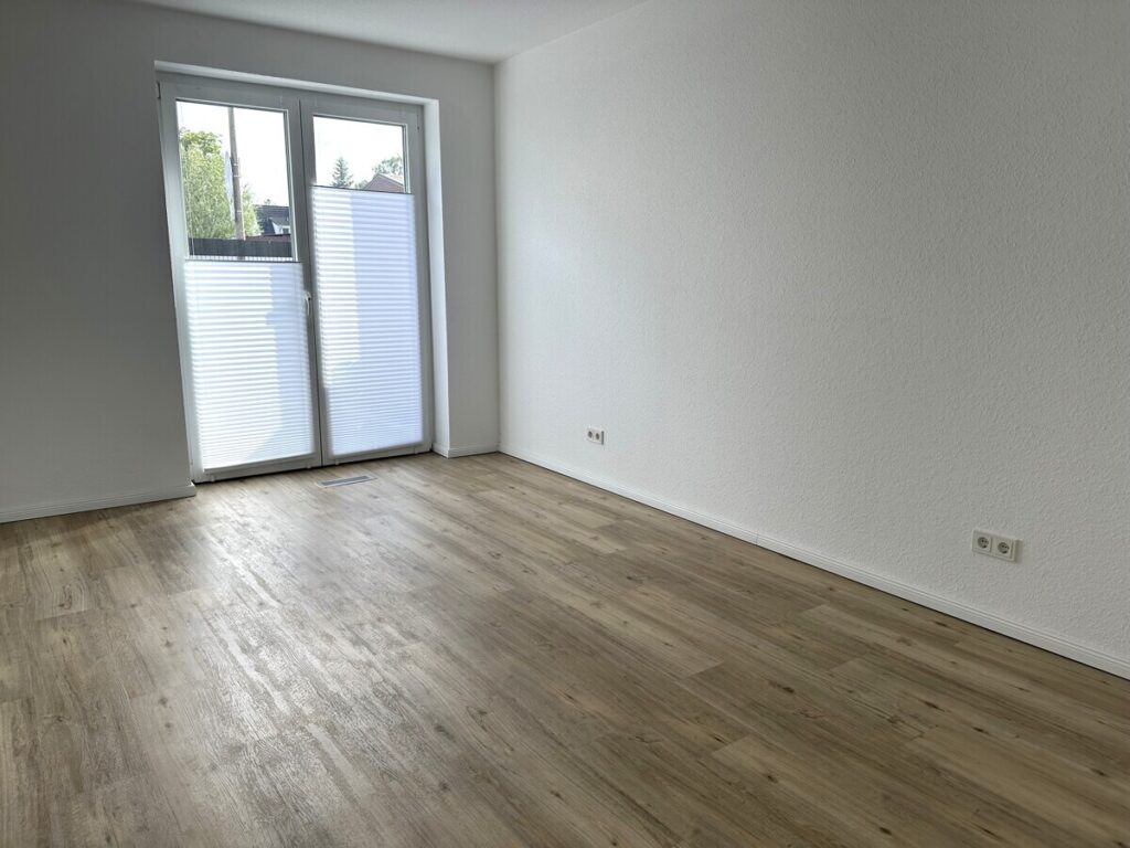 Stuhr- Brinkum: Top Lage - Moderne und helle 2 Zimmer Wohnung  mit PKW-Stellplatz- barrierefrei