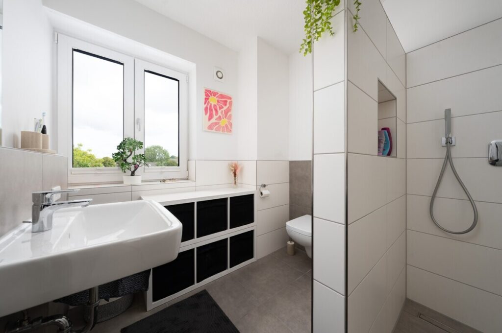 Weyhe: Junge Penthouse-Wohnung mit Dachterrasse zur Kapitalanlage